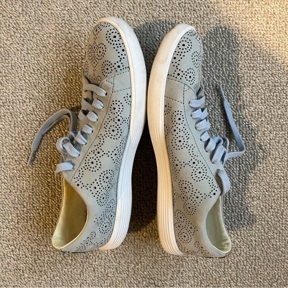 Cole Haan Crosscourt Blue Perforated Sneakers Size 7.5 - Picture 4 of 5